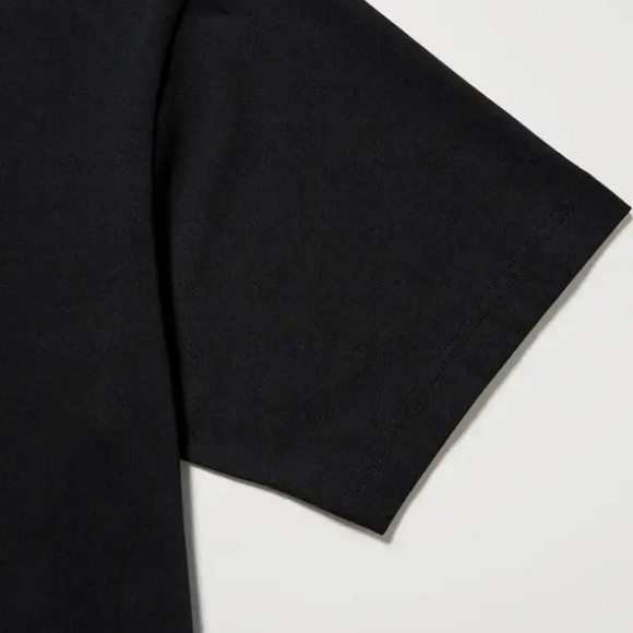 Black Ghost and Bow Graphic Tee - Picture 3 of 4